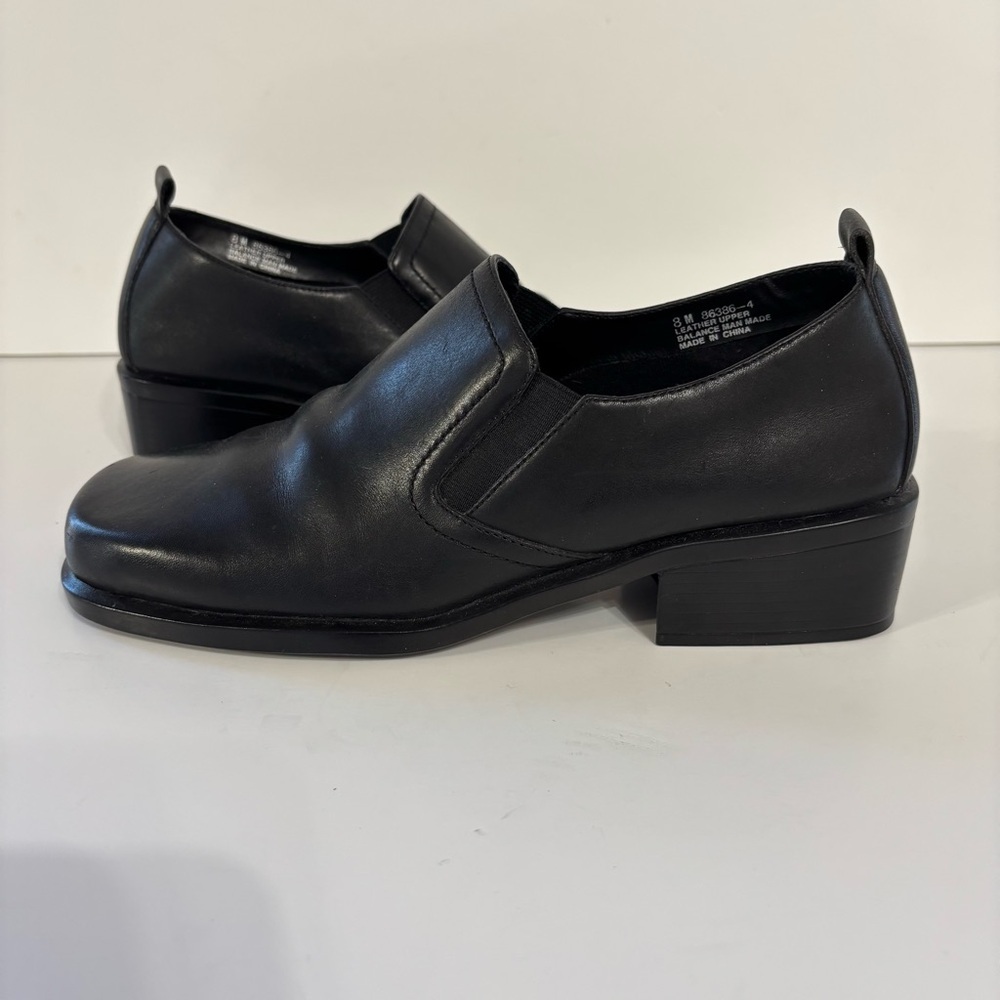 Aerosoles Black Leather Slip-On Low Heel Loafers Size 8 M